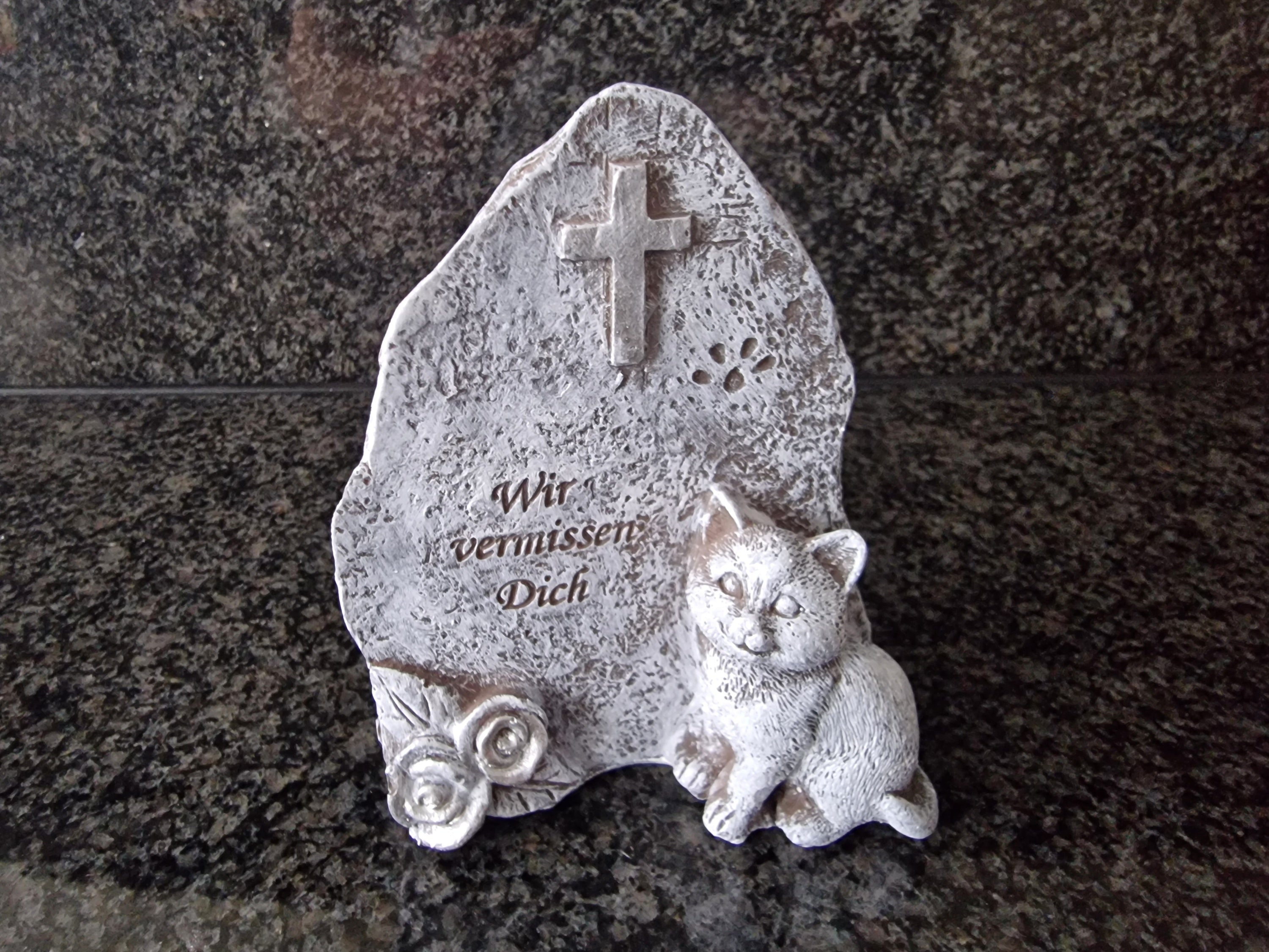 Grabschmuck Grabstein mit Hund oder Katze mit Spruch Wir vermissen Dich Trauer