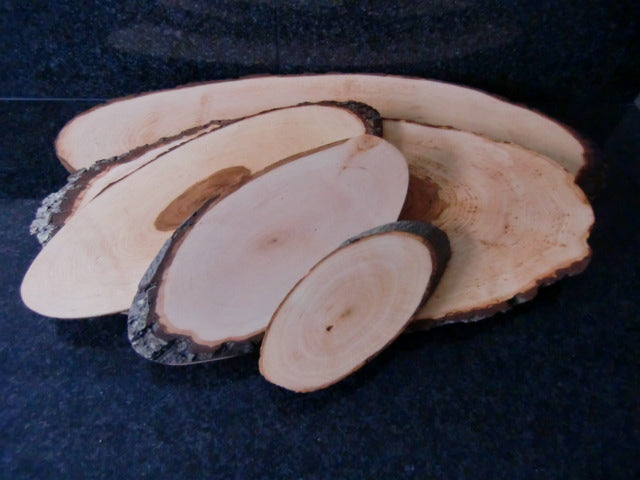 Käsebrett Rinde Schneidbrett Rindenbrett ERLE Holz Deko Servierbrett Baumscheibe