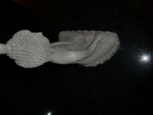 Thai Buddha Figur sitzend Feng Shui Statue in grau aus Poly 39 cm